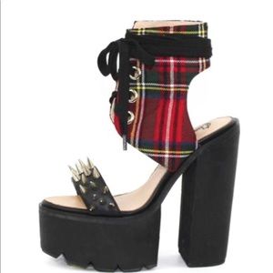 - Charla Tedrick "Mix Master Plat" NEW